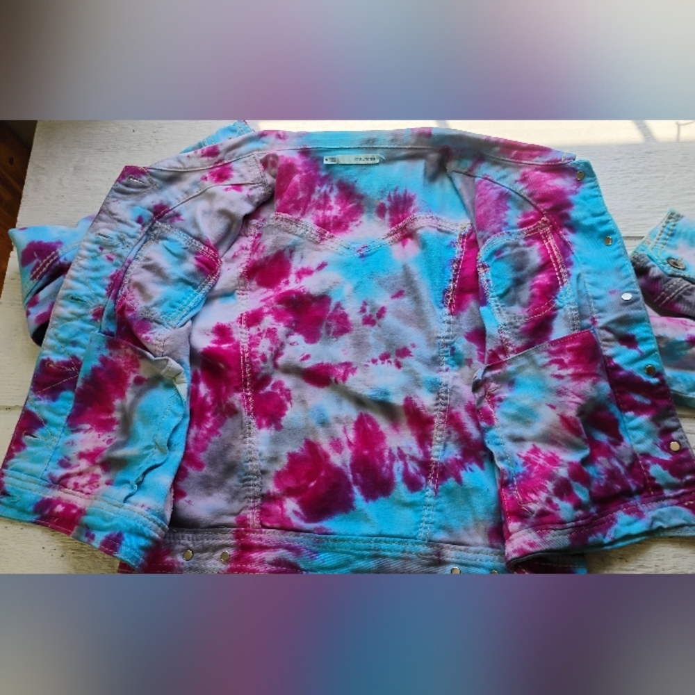 Maurice's Tie Dye Jean Jacket Women's Sz XL Button Down 4 Pocket Design - Picture 3 of 12
